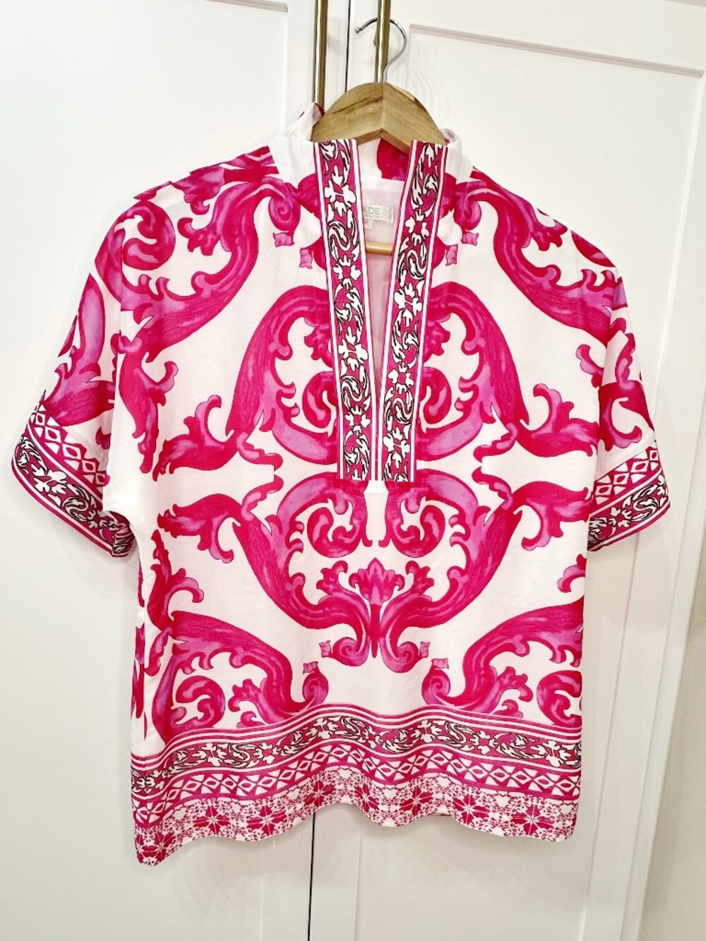 Jade Pink & White Floral Elegant Regal Tunic Top M Lined